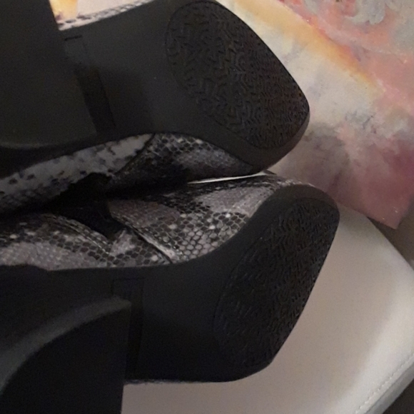 esprit Maren Booties NEW - Picture 8 of 9